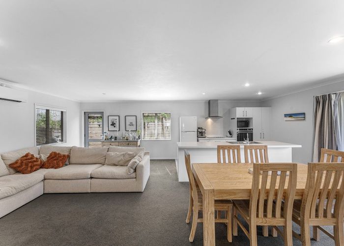  at 5B Nielsen Place, Massey, Waitakere City, Auckland