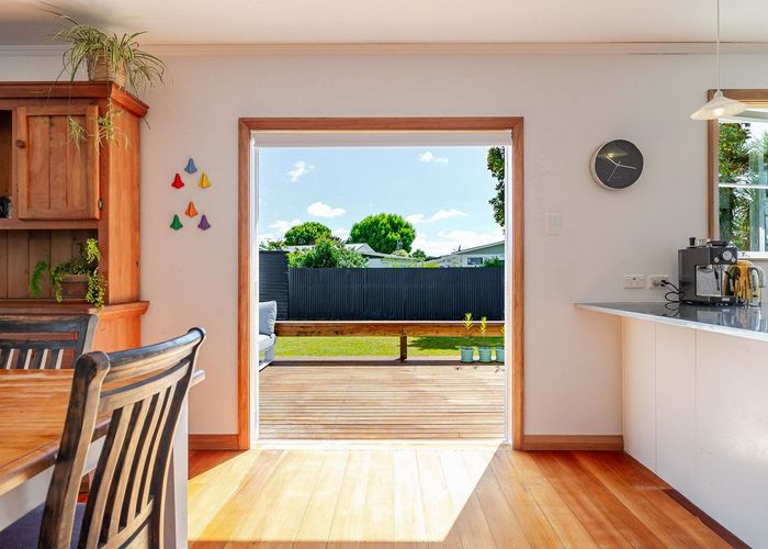  at 28 Winchester Street, Awapuni, Palmerston North, Manawatu / Whanganui