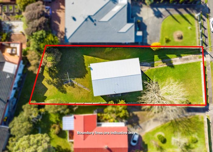  at 14 Mason Street, New Lynn, Auckland