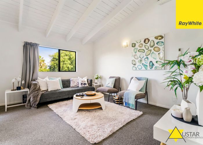  at 2/18 Pleasant Road, Glen Eden, Waitakere City, Auckland