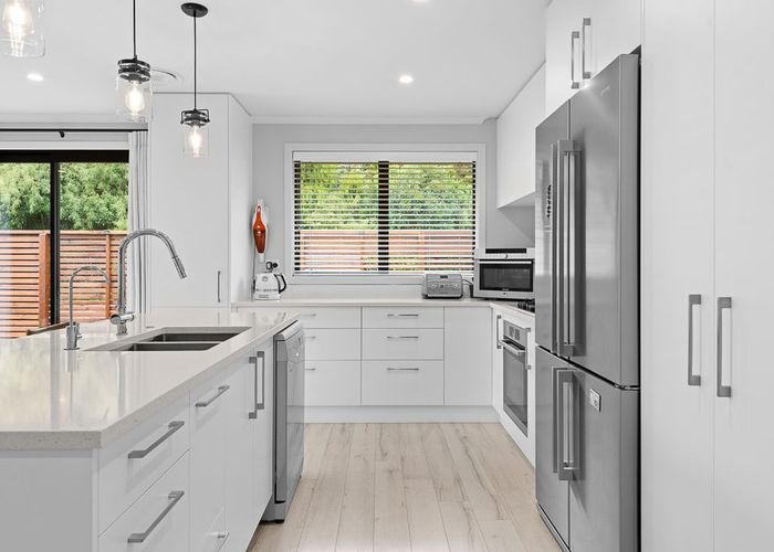  at 2 Oderings Place, Huntington, Hamilton, Waikato