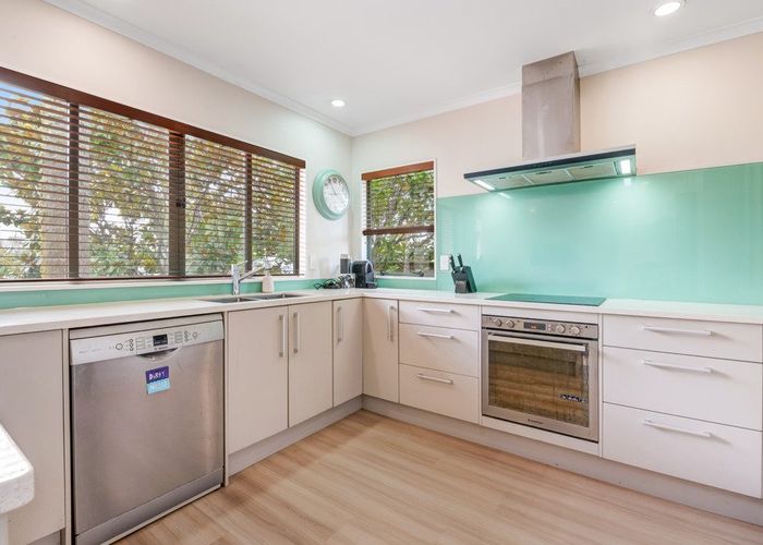  at 4 Westminster Gardens, Unsworth Heights, North Shore City, Auckland