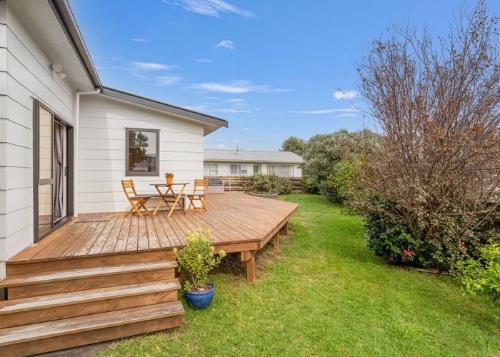 at 52 Mazengarb Road, Paraparaumu Beach, Kapiti Coast, Wellington
