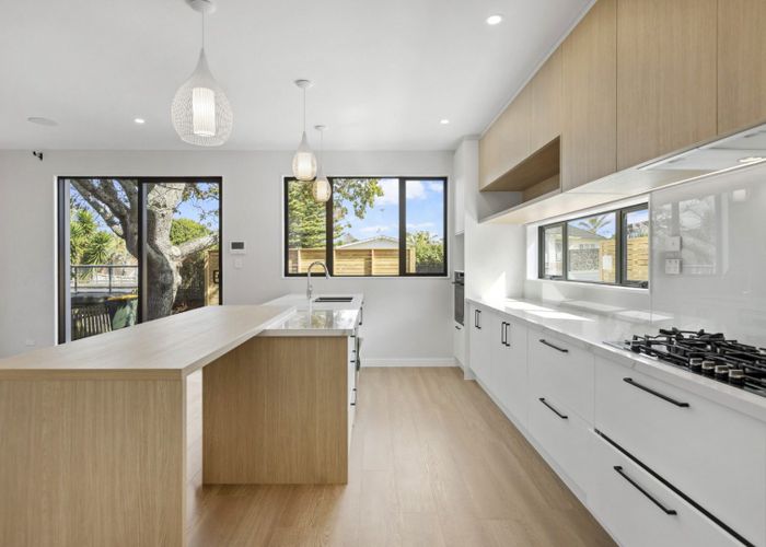  at 19  Waterloo Road, Milford, North Shore City, Auckland