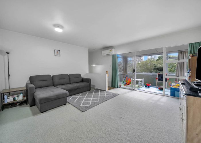  at 5/15A Oates Road, Glen Eden, Waitakere City, Auckland