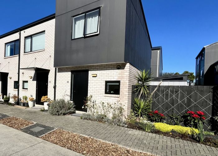  at 24 Ivy Nola Way, Henderson, Waitakere City, Auckland