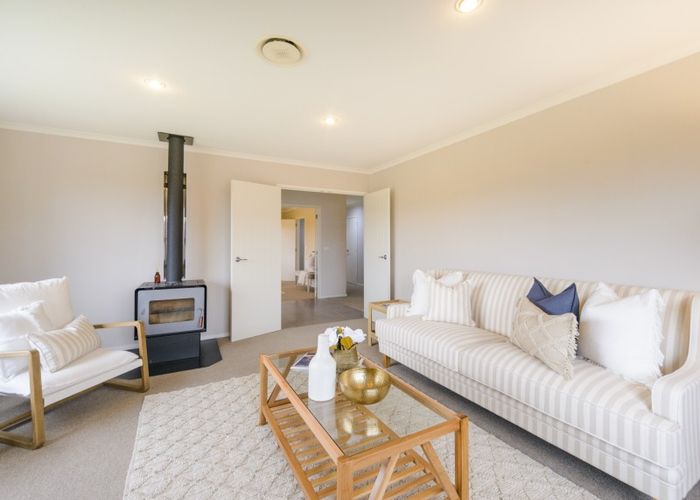  at 33 Silkwood Place, Fitzherbert, Palmerston North