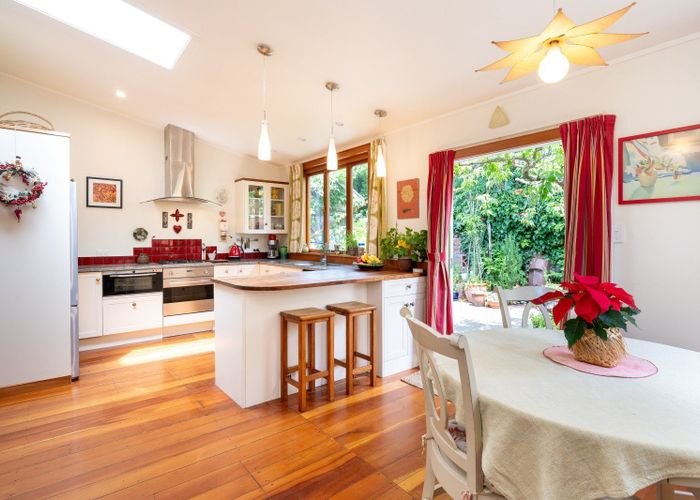  at 7 Lincoln Road, Bluff Hill, Napier