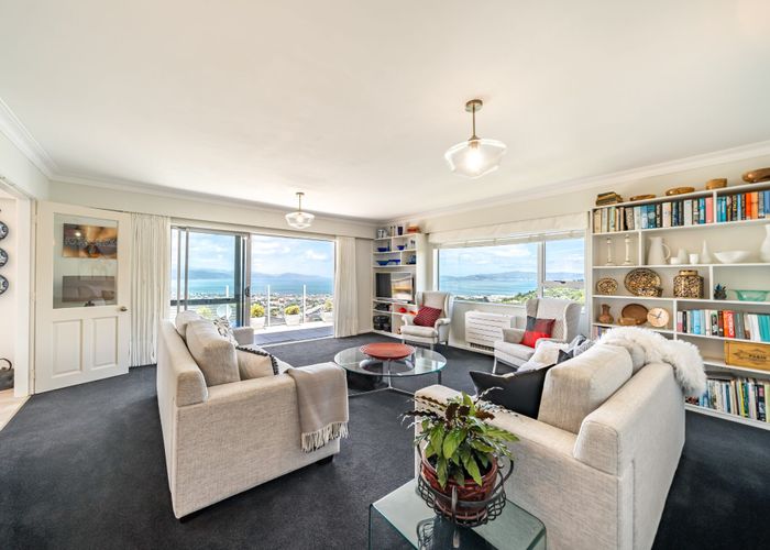  at 90 Dowse Drive, Maungaraki, Lower Hutt