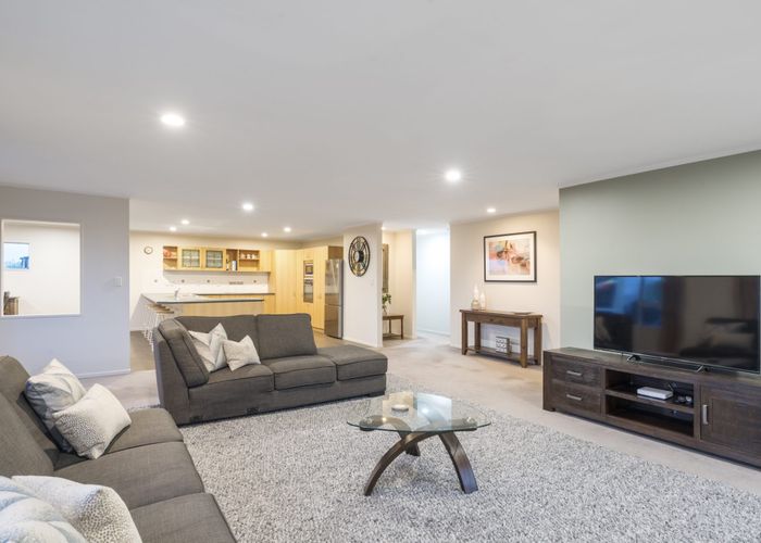 at 23 Tirohunga Drive, Henderson, Waitakere City, Auckland