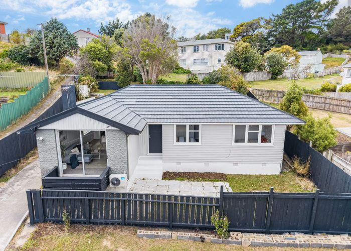  at 40 Cornwall Crescent, Cannons Creek, Porirua