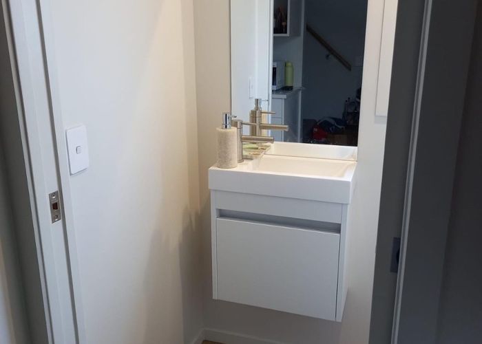  at 10/240 Stokes Valley Road, Stokes Valley, Lower Hutt, Wellington