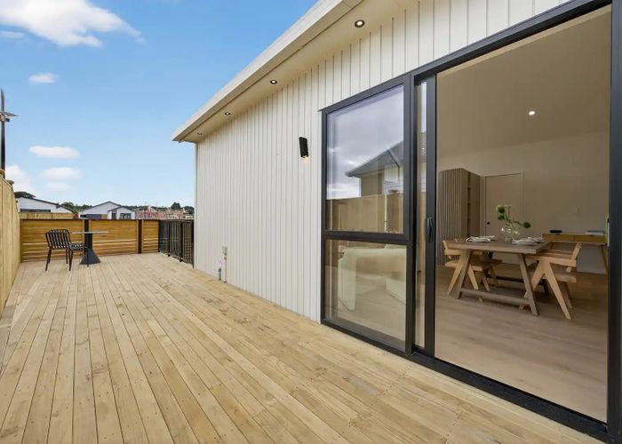  at 6 Tuwai Crescent, Opaheke, Papakura, Auckland