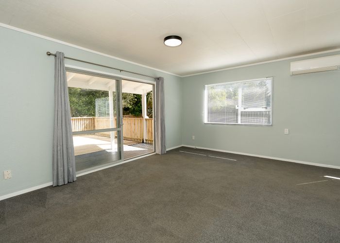  at 21 Manor Place, Bader, Hamilton