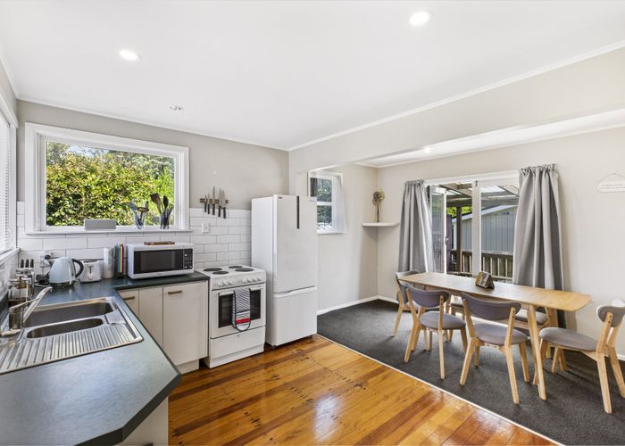  at 18 Kapiti Crescent, Titahi Bay, Porirua