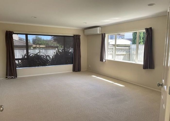  at 6 Oswald Close, Flat Bush, Manukau City, Auckland