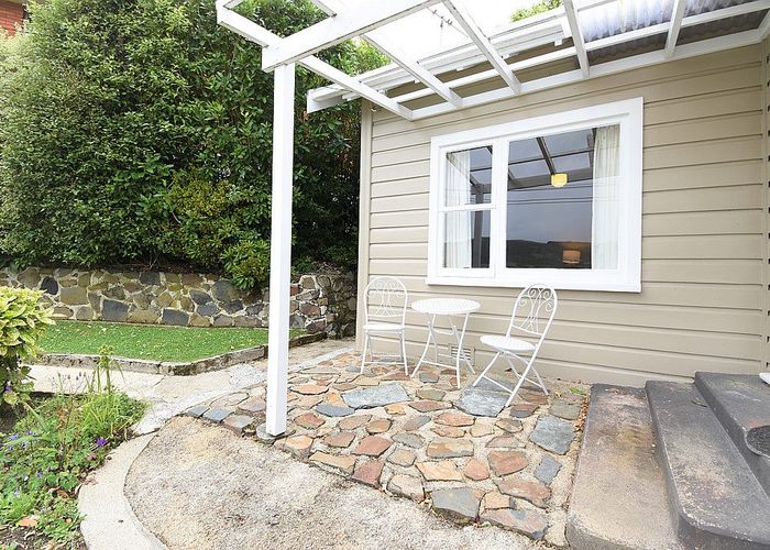  at 16 Marine Parade, Macandrew Bay, Dunedin