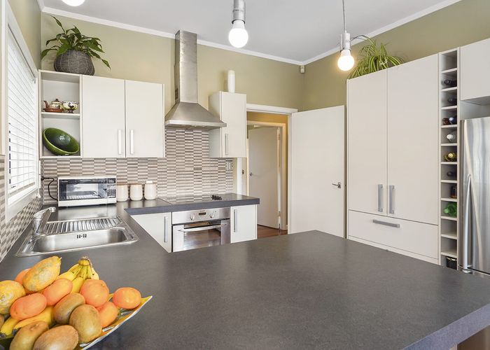  at 6 Vectis Road, Hillcrest, Hamilton, Waikato