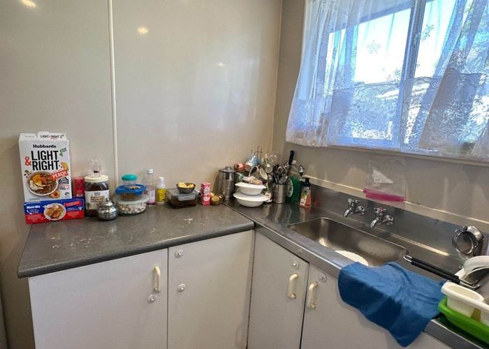  at 2/17 Renfrew Avenue, Sandringham, Auckland City, Auckland