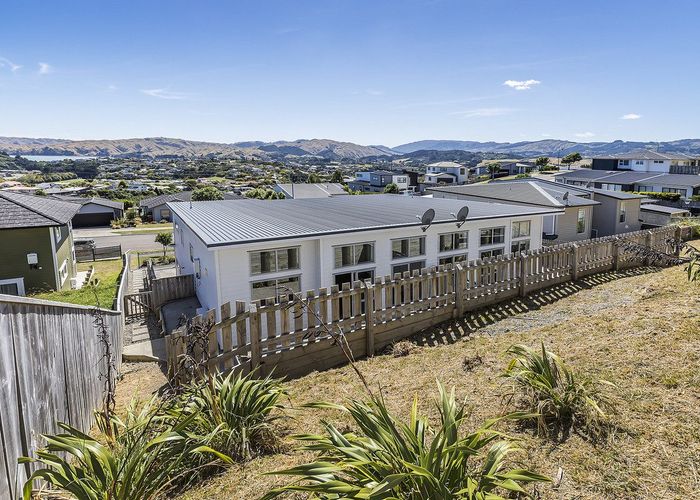  at 9A Madeira Close, Whitby, Porirua, Wellington