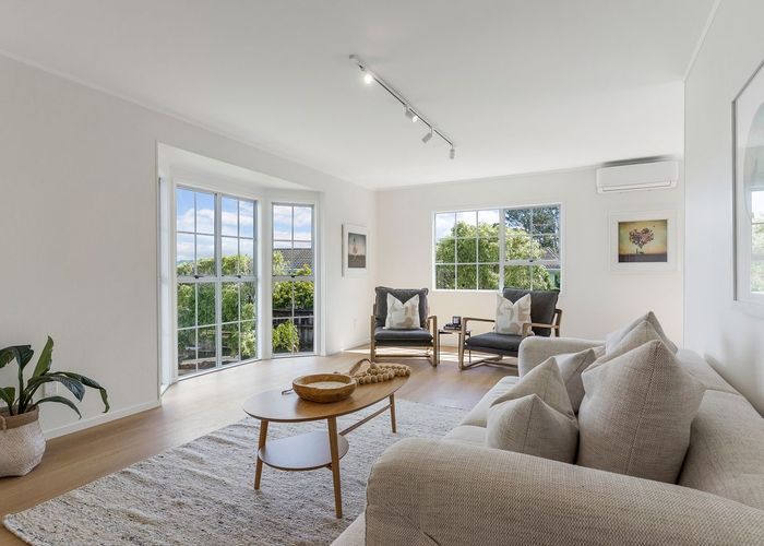  at 5 Moxham Grove, Massey, Auckland