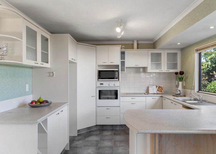  at 98B Beach Road, Pahurehure, Papakura