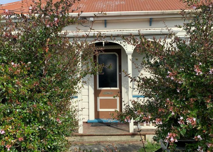  at 2075 Great North Road, Avondale, Auckland
