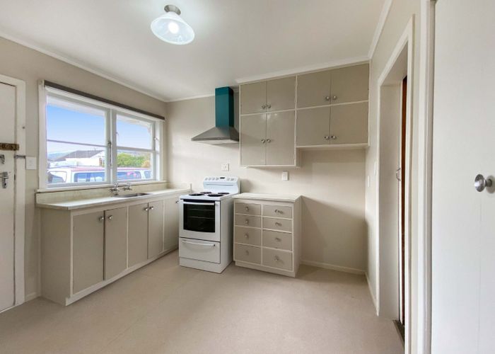  at 2/3a Camp Street, Trentham, Upper Hutt, Wellington