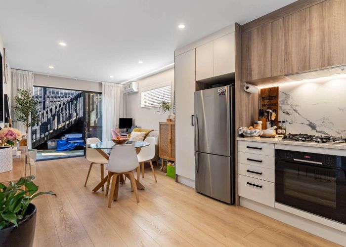  at 3/1B Tacitus Place, Totara Vale, North Shore City, Auckland