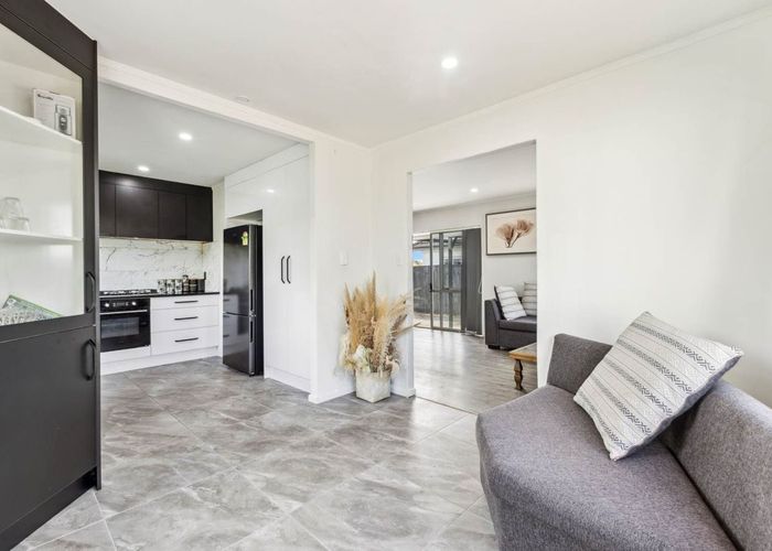  at 2/3 James Road, Manurewa, Manukau City, Auckland