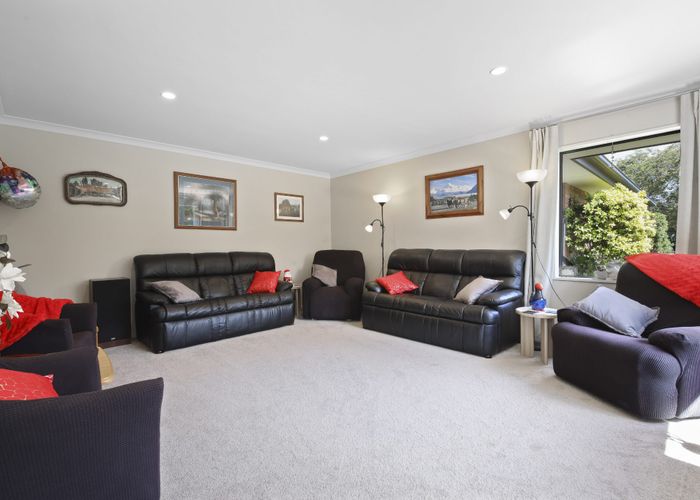  at 18 Hemingway Place, Spencerville, Christchurch City, Canterbury