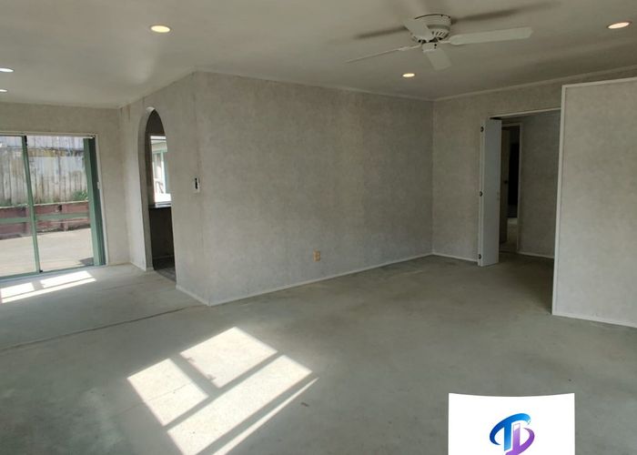  at 14 Crail Court, Goodwood Heights, Manukau City, Auckland