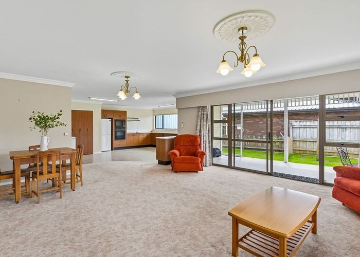  at 11 The Avenue, Paraparaumu Beach, Paraparaumu