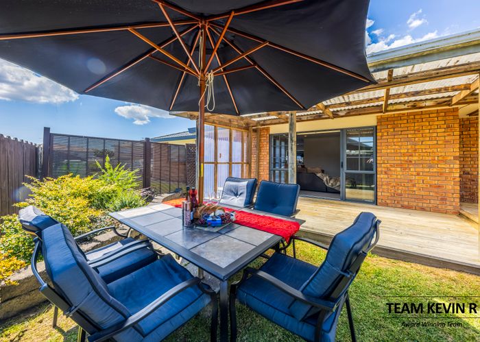  at 10 Royalpark Place, Favona, Auckland
