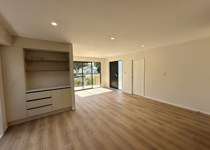  at 1/78 West Harbour Drive, West Harbour, Waitakere City, Auckland