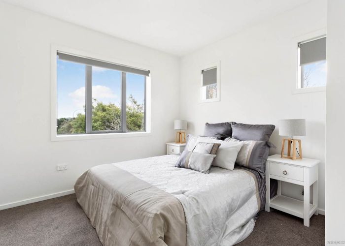  at 1/6 John Jennings Drive, Oteha, North Shore City, Auckland