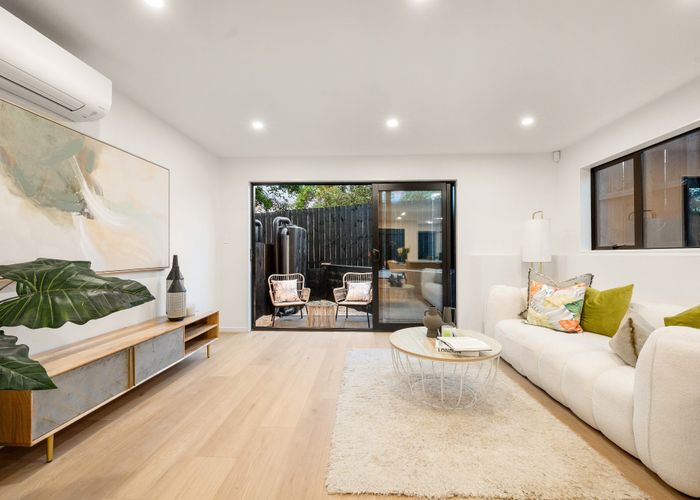  at 1664F Great North Road, Avondale, Auckland City, Auckland