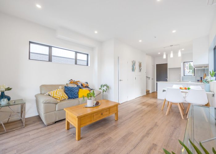  at 1/91 Beach Road, Te Atatū Peninsula, Auckland
