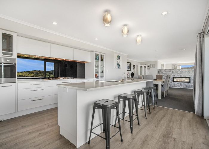  at 19 Seaview Crescent, Hatfields Beach, Orewa