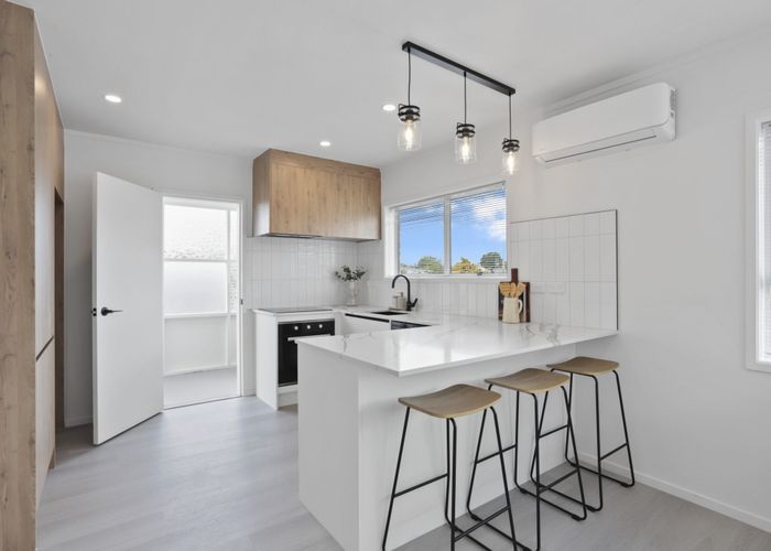  at 1/38 Divich Avenue, Te Atatu South, Auckland
