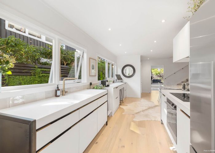 at 16/1 Shore Road, Remuera, Auckland