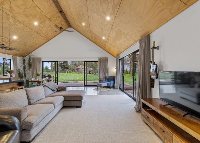  at 729 McLaughlins Road, Darfield, Darfield
