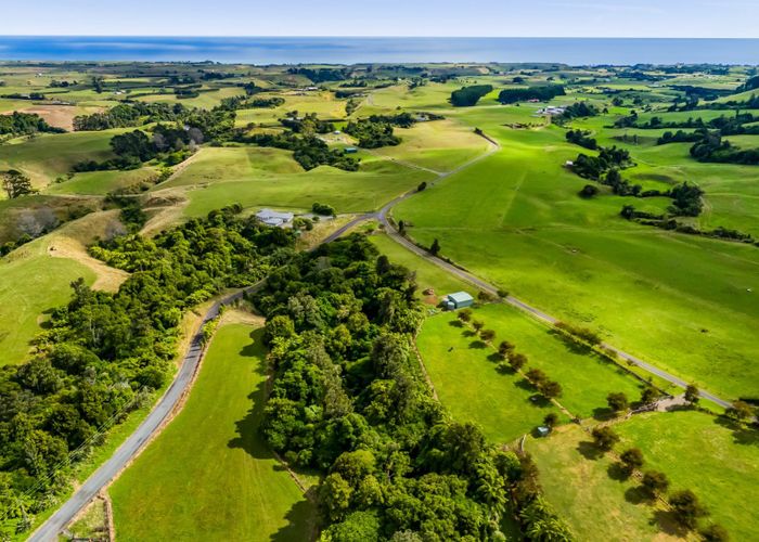  at Weld Road Upper, Oakura, New Plymouth, Taranaki