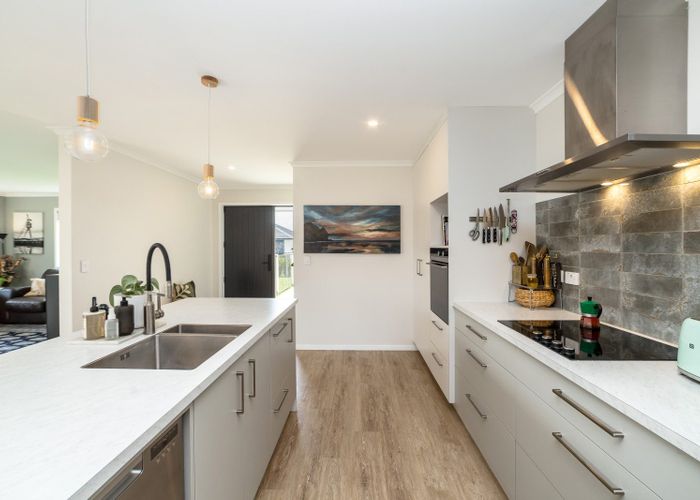  at 7 Kakariki Crescent, Carterton, Carterton, Wellington