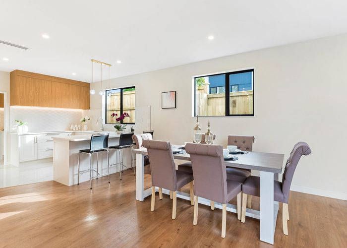  at 92D Godley Road, Green Bay, Auckland
