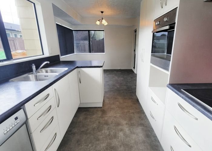  at 2 Lydia Place, Kelvin Grove, Palmerston North