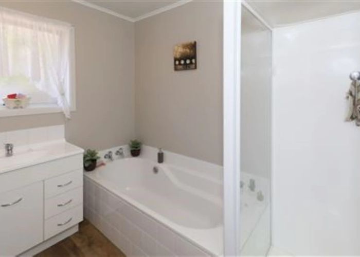  at 12 Bankwood Road, Chartwell, Hamilton, Waikato