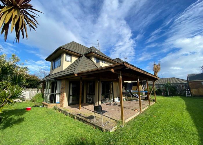  at 9 Lushington Place, Botany Downs, Manukau City, Auckland