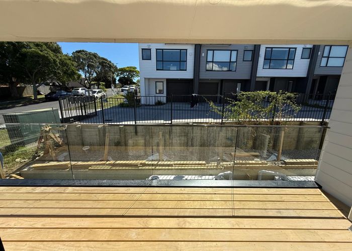  at 10c Howe Street, Howick, Manukau City, Auckland