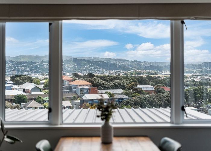  at 20 Elphinstone Avenue, Strathmore Park, Wellington, Wellington